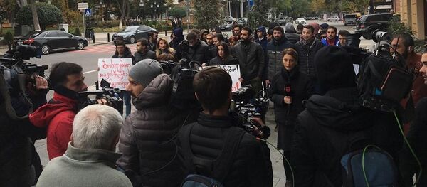 საპროტესტო აქცია პრეზიდენტის რეზიდენციასთან საპროტესტო აქცია პრეზიდენტის რეზიდენციასთან - Sputnik საქართველო