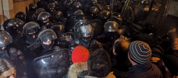 სპეცნაზი პარლამენტთან სპეცნაზი პარლამენტთან - Sputnik საქართველო