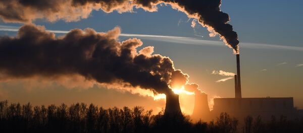 Трубы и градирни ТЭЦ - Sputnik Грузия