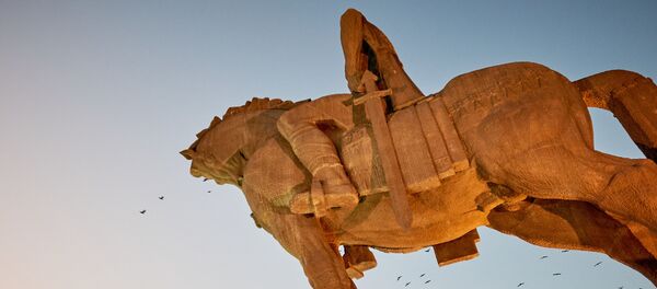 Памятник царю Вахтангу Горгасали, основателю Тбилиси, столицы Грузии - Sputnik Грузия