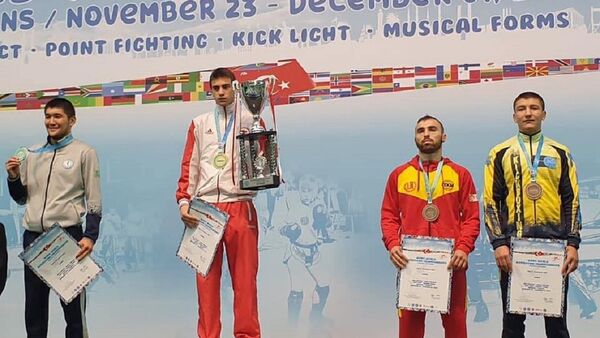 Грузинский кикбоксер Лука Шония завоевал золото на чемпионате в Турции - Sputnik Грузия