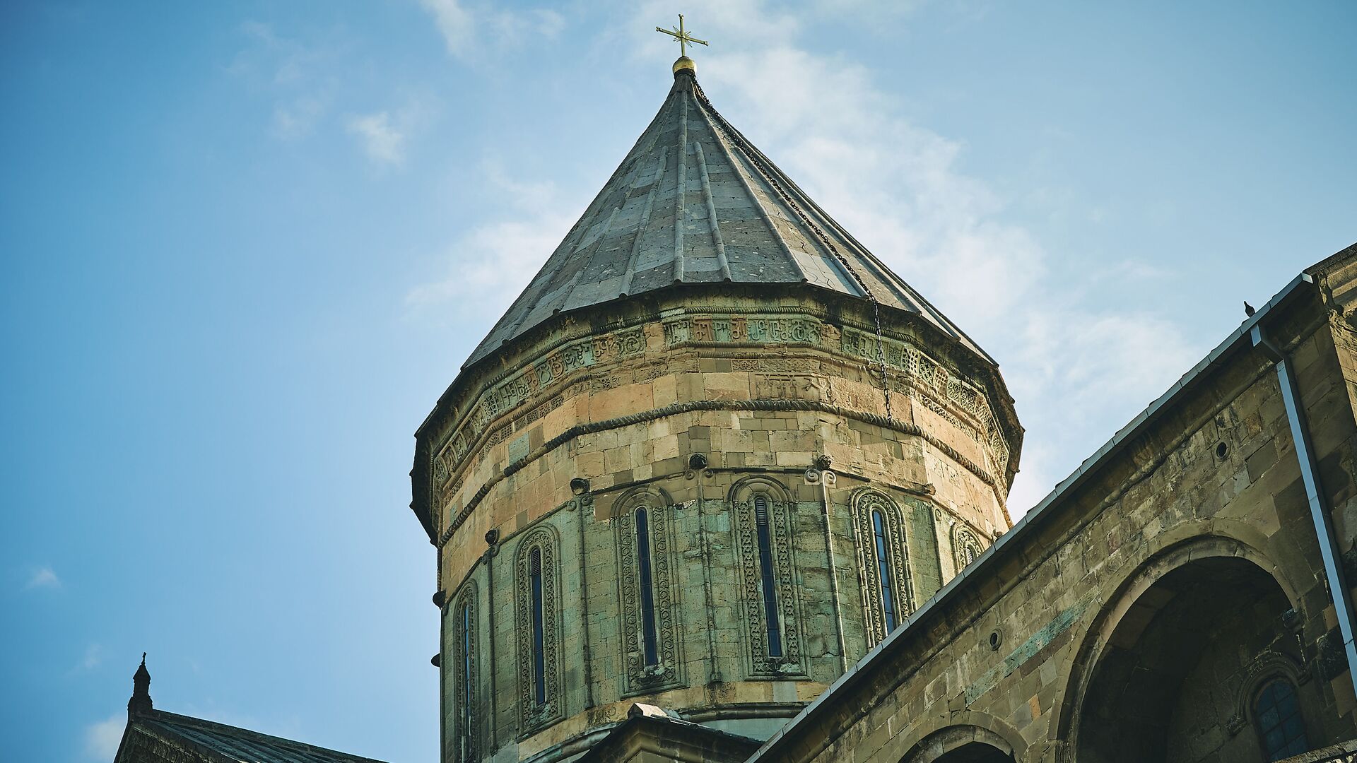 Храм Светицховели. Купол с крестом - Sputnik Грузия, 1920, 13.12.2021