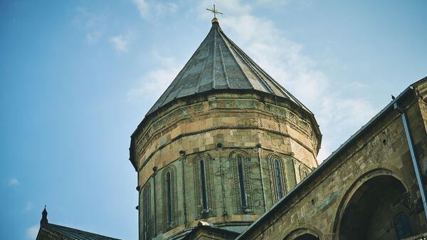 Храм Светицховели. Купол с крестом - Sputnik Грузия