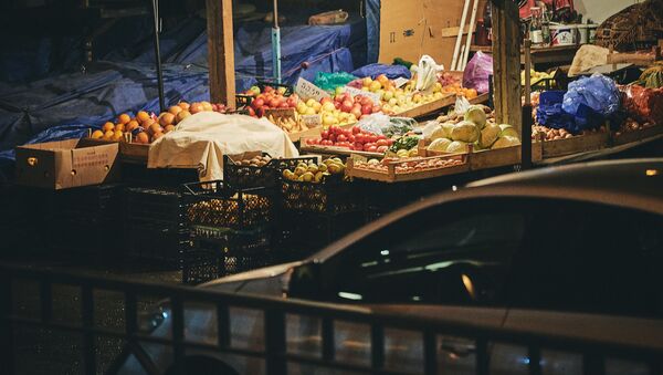 Фрукты-овощи. Уличная торговля - Sputnik Грузия