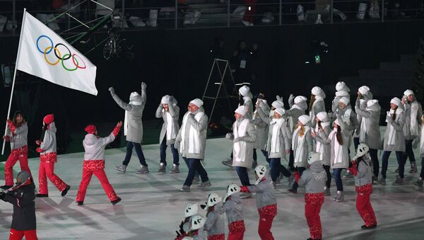 Олимпийские атлеты из России на церемонии открытия XXIII зимних Олимпийских игр в Пхенчхане - Sputnik Грузия