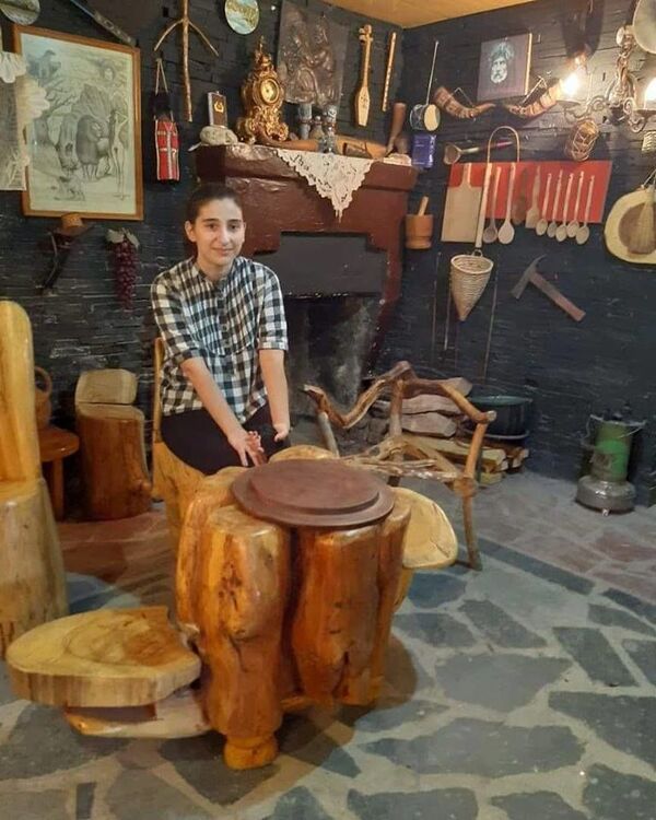 მეხსიერებაში „გაცოცხლებული“ ქართული და უცხო ჟღერადობის სიტყვა, რომელმაც პატარა გოგო აატირა მეხსიერებაში „გაცოცხლებული“ ქართული და უცხო ჟღერადობის სიტყვა, რომელმაც პატარა გოგო აატირა - Sputnik საქართველო