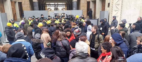 აქცია პარლამენტთან აქცია პარლამენტთან - Sputnik საქართველო