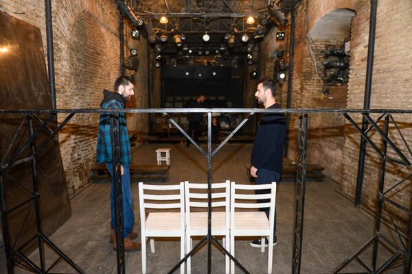 Пристанище для душ, которые очень устали - как в Тбилиси появился камерный театр? Пристанище для душ, которые очень устали - как в Тбилиси появился камерный театр? - Sputnik Грузия