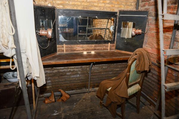 Пристанище для душ, которые очень устали - как в Тбилиси появился камерный театр? Пристанище для душ, которые очень устали - как в Тбилиси появился камерный театр? - Sputnik Грузия