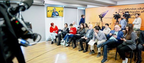 Видеомост с участием официального представителя МИД РФ Марии Захаровой - Sputnik Грузия