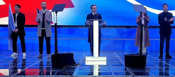 ბიძინა ივანიშვილი მხარდამჭერთა მიტინგზე ბიძინა ივანიშვილი მხარდამჭერთა მიტინგზე - Sputnik საქართველო