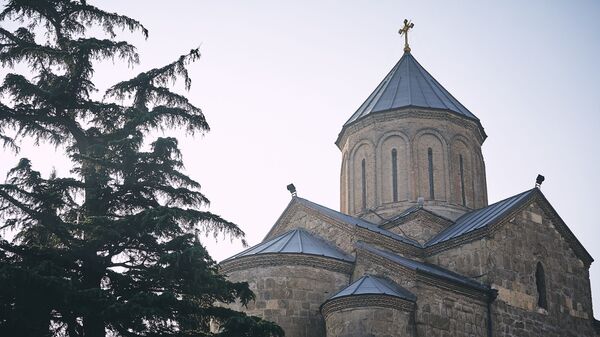 Метехская церковь. Купол с крестом - Sputnik Грузия