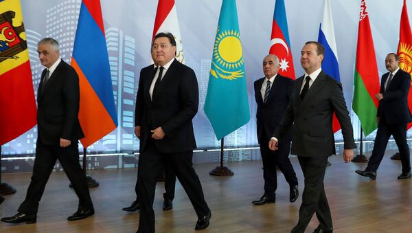 Премьер-министр РФ Д. Медведев принял участие в заседаниях Совета глав правительств СНГ и Евразийского межправительственного совета - Sputnik Грузия