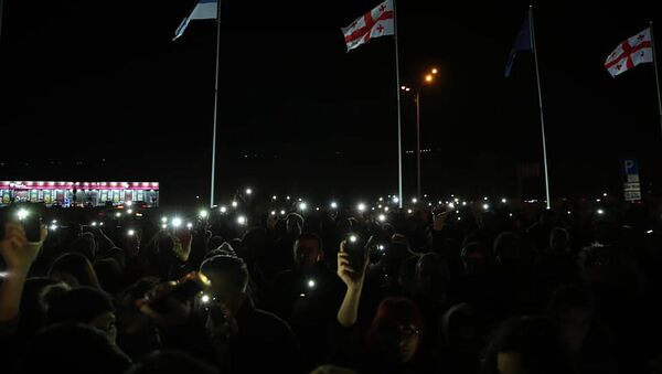 Акция протеста гражданских активистов и оппозиции в связи с гибелью 15-летнего подростка у здания МВД - Sputnik Грузия