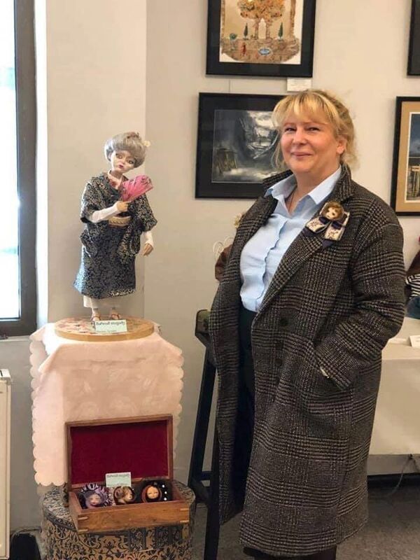 ჩვენი ინტუიციისა და გრძნობების წყარო – ბროშებში ნაპოვნი ბავშვობა ჩვენი ინტუიციისა და გრძნობების წყარო – ბროშებში ნაპოვნი ბავშვობა - Sputnik საქართველო