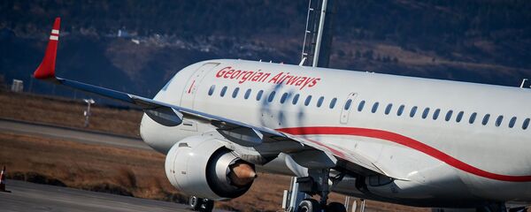 Пассажирский самолет грузинской авиакомпании AirZena - Georgian Airways Пассажирский самолет грузинской авиакомпании AirZena - Georgian Airways - Sputnik Грузия