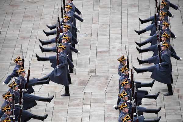 Последняя в 2019 году церемония развода пеших и конных караулов Президентского полка - Sputnik Грузия