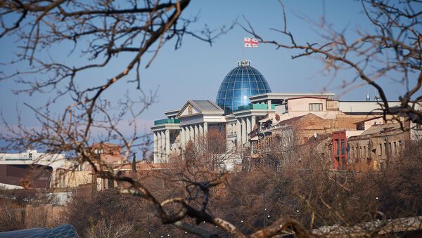 Дворец церемоний (бывший президентский дворец) в районе Авлабари в Тбилиси - Sputnik Грузия