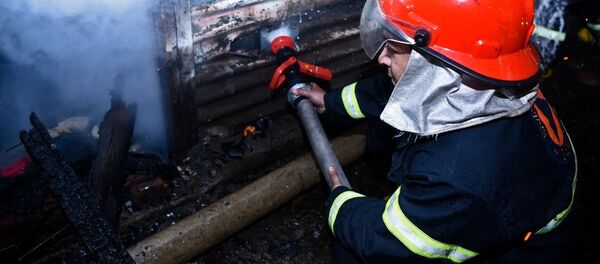 Тушение пожара на складе в Тбилиси - Sputnik Грузия