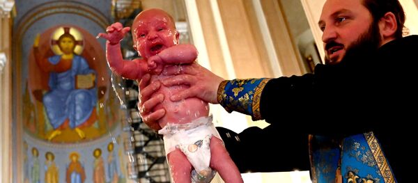 სრულიად საქართველოს კათოლიკოს-პატრიარქის ნათლულობა ბევრ ოჯახურ წყვილს სურს - Sputnik საქართველო