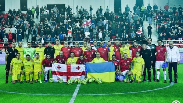 Футбольный Турнир легенд в Батуми выиграла сборная Украины - Sputnik Грузия