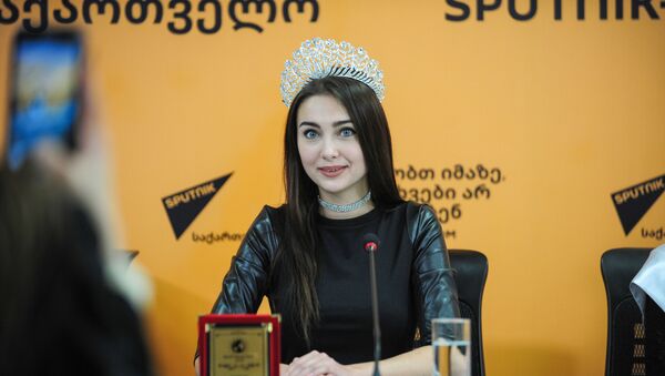 Пресс-конференция: итоги модного года - в Тбилиси наградили представителей фешн-индустрии - Sputnik Грузия