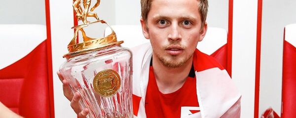 Джано Ананидзе с Кубком России по футболу Джано Ананидзе с Кубком России по футболу - Sputnik Грузия