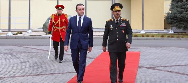 Министры обороны Грузии и Азербайджана Ираклий Гарибашвили и Закир Гасанов - Sputnik Грузия