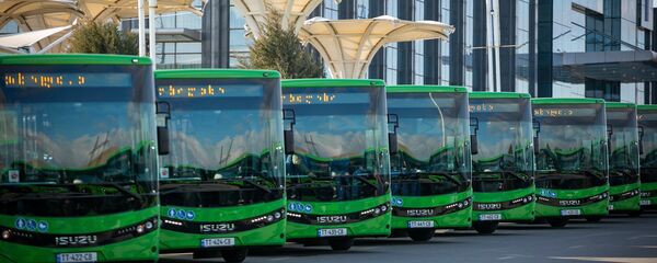 ISUZU-ს მარკის ავტობუსები ISUZU-ს მარკის ავტობუსები - Sputnik საქართველო