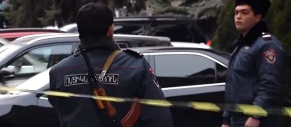 Что происходило в «Эребуни-плаза», где обезвредили стрелка - Sputnik Грузия