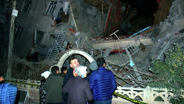 Последствия землетрясения на востоке Турции - Sputnik Грузия
