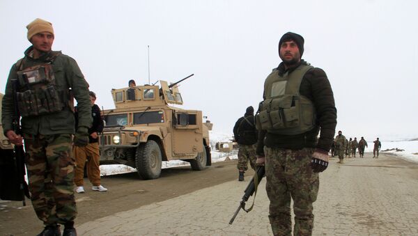 Афганские силы безопасности направляются к месту крушения самолета - Sputnik Грузия