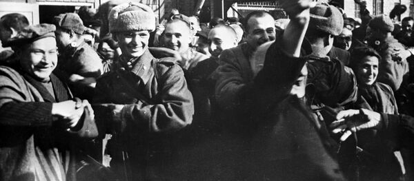 უმეცრება თუ მკაფიო გეგმა: რატომ მიაწერენ ოსვენციმის გათავისუფლებას ამერიკელებს უმეცრება თუ მკაფიო გეგმა: რატომ მიაწერენ ოსვენციმის გათავისუფლებას ამერიკელებს - Sputnik საქართველო