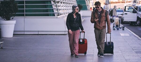 აეროპორტში აეროპორტში - Sputnik საქართველო