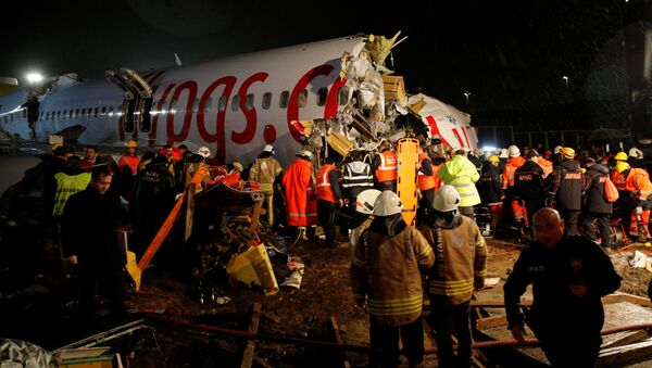 Крушение самолета в аэропорту Стамбула - Sputnik Грузия