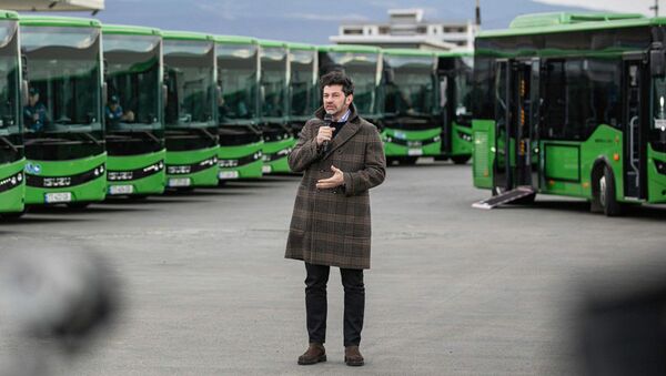 Каха Каладзе представил новые автобусы - Sputnik Грузия