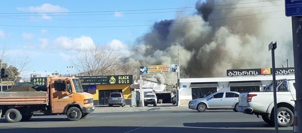 Пожар в Тбилиси на складе Тбилсервисгрупп - Sputnik Грузия