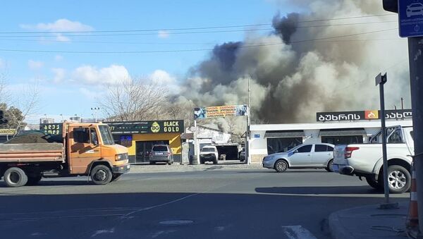 Пожар в Тбилиси на складе Тбилсервисгрупп - Sputnik Грузия