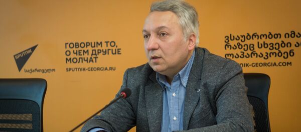 Васо Капанадзе - эксперт по международным вопросам - Sputnik Грузия