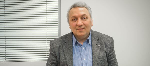 Васо Капанадзе - эксперт по международным вопросам - Sputnik Грузия