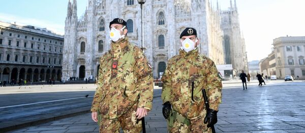 Прямая трансляция - главная площадь Милана после объявления об угрозе коронавируса - Sputnik Грузия