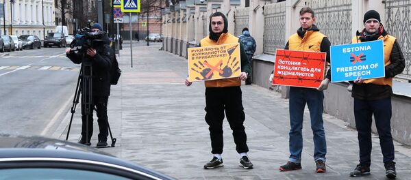 Пикет в поддержку Sputnik Эстония - Sputnik Грузия