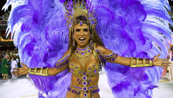 Участница Бразильского карнавала в Рио-де-Жанейро - Sputnik Грузия