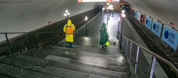 Дезинфекция Тбилисского метро из-за коронавируса - Sputnik Грузия