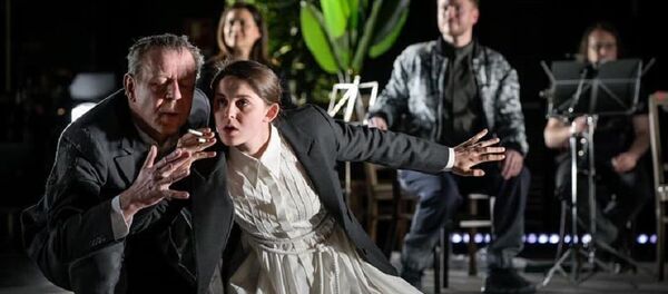 Cпектакль режиссера Даты Тавадзе Все [Умирают] в Немецком оперном театре в Берлине (Deutsche Oper Berlin) - Sputnik Грузия