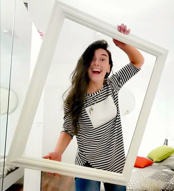 ანუკა გვალიას იმპროვიზაციები და ორიგინალური მანერით შესრულებული ქართული სიმღერები - Sputnik საქართველო