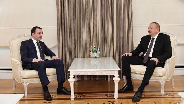 Встреча министра обороны Грузии Ираклия Гарибашвили с президентом Азербайджана Ильхамом Алиевым в Баку - Sputnik Грузия