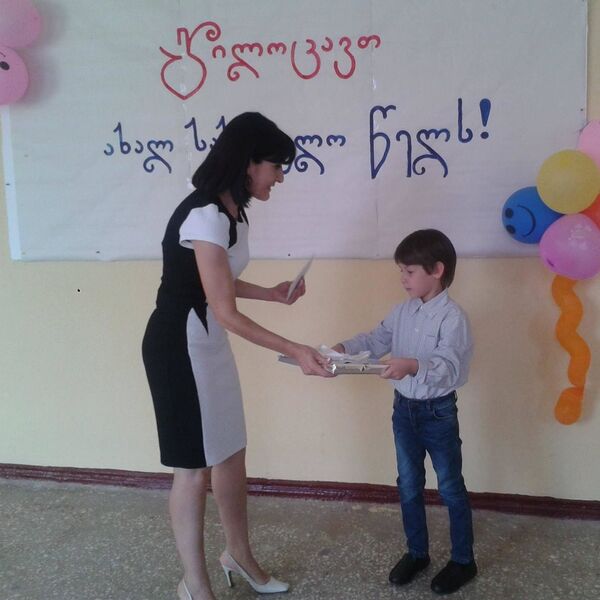 კლასგარეშე საკითხავი მასწავლებლებისთვის: თუ მოსწავლეს დაამარცხებ, გამარჯვებული ვერ გახდები კლასგარეშე საკითხავი მასწავლებლებისთვის: თუ მოსწავლეს დაამარცხებ, გამარჯვებული ვერ გახდები - Sputnik საქართველო