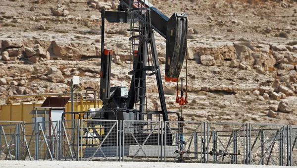 Добыча нефти, архивное фото - Sputnik Грузия