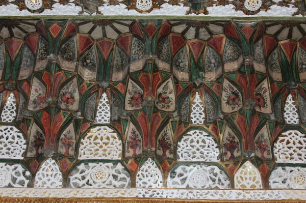 Тбилисская художественная академия: ослепительная роскошь зазеркалья - Sputnik Грузия